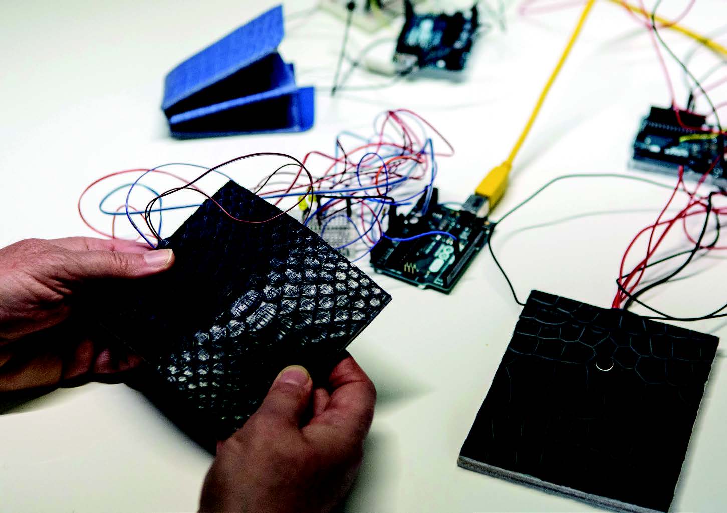 Prototypes de cuir interactif