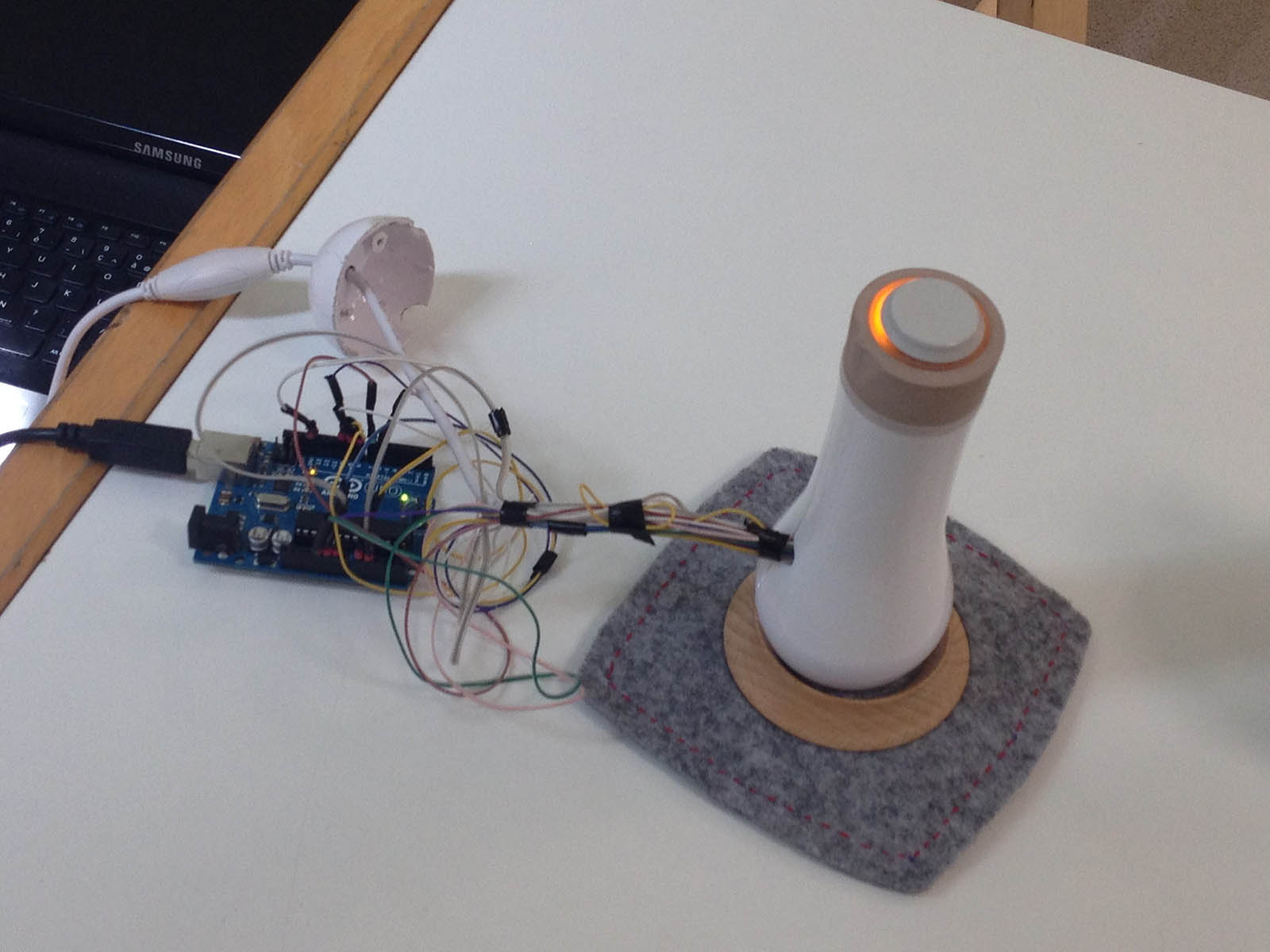 Prototype de dispositif d'auto-diagnostic médical à domicile