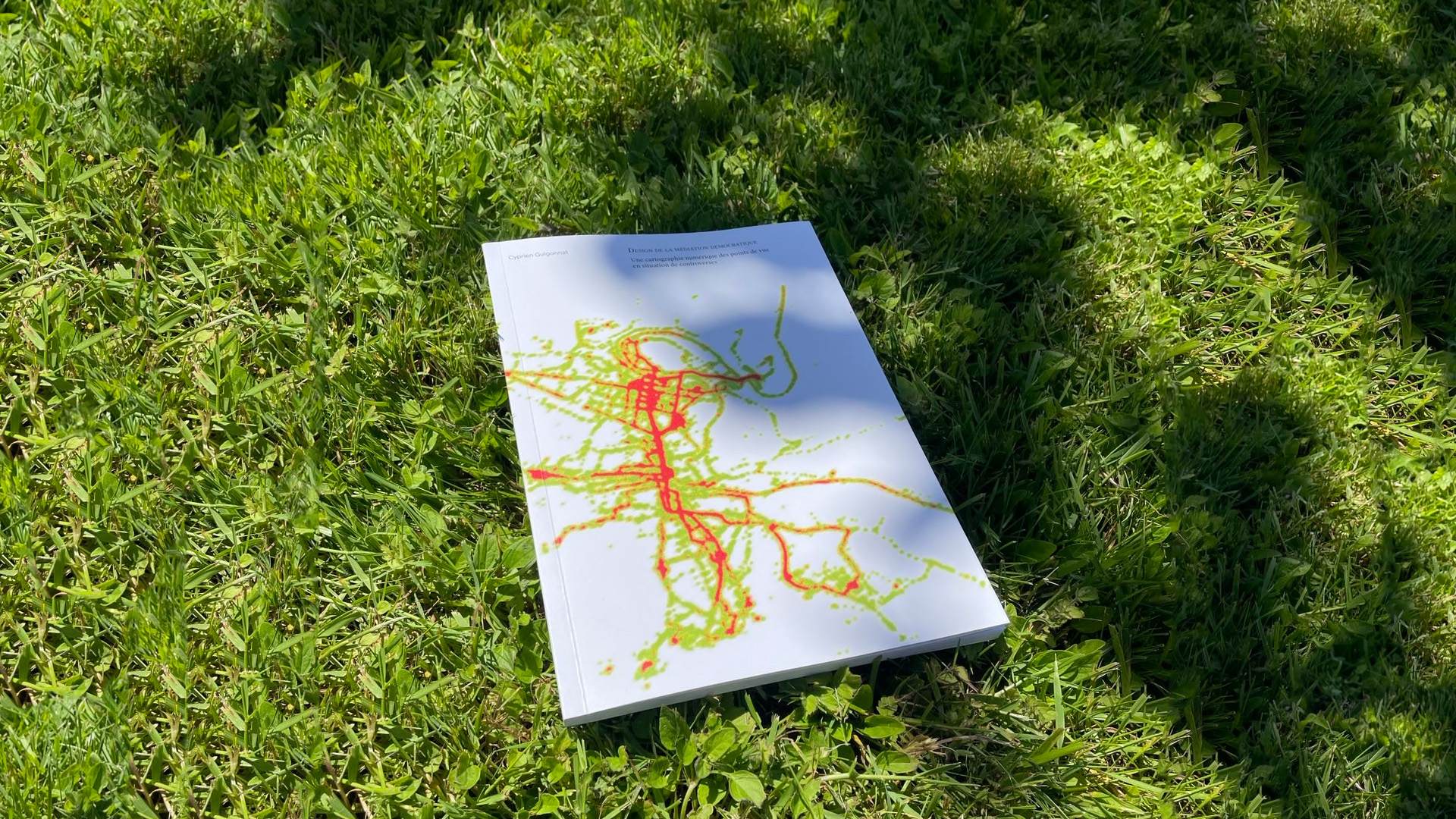 Cyprien Guigonnat, « Design de la médiation démocratique : une cartographie numérique des points de vueen situation de controverses », Mémoire de recherche en design sous le DSAA Villefontaine, 2023/2024